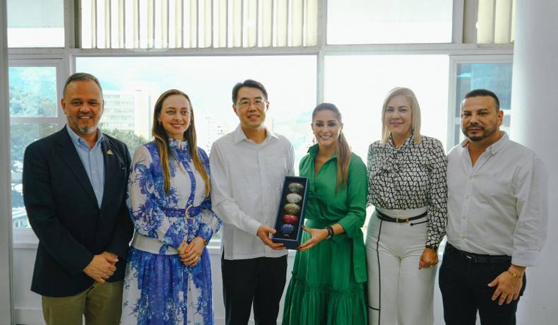 Café, energías limpias y medio ambiente impulsan la cooperación internacional entre China y el Tolima