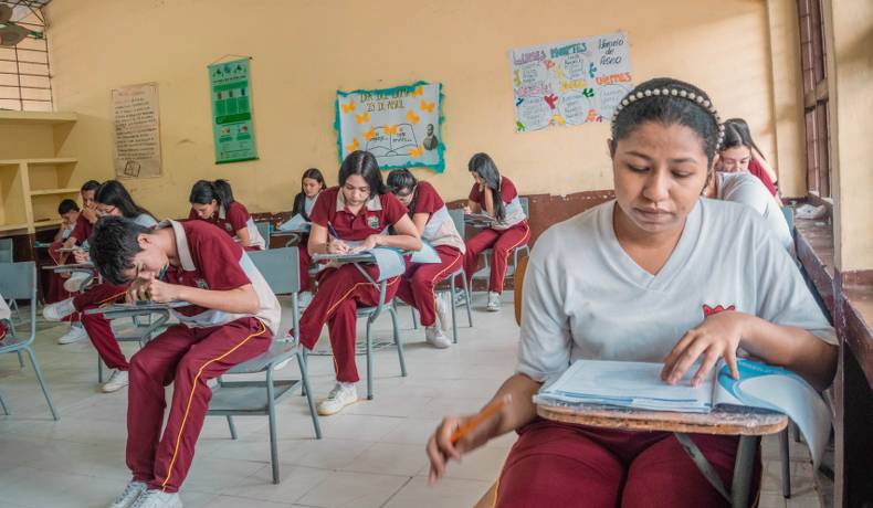 Más de 112 mil estudiantes del Tolima inician un año académico con enfoque en tecnología y excelencia educativa
