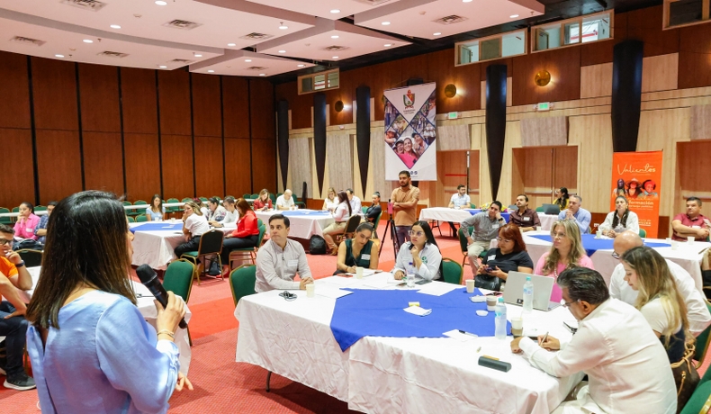 Tolima impulsa emprendimientos femeninos con incubadora de empresas