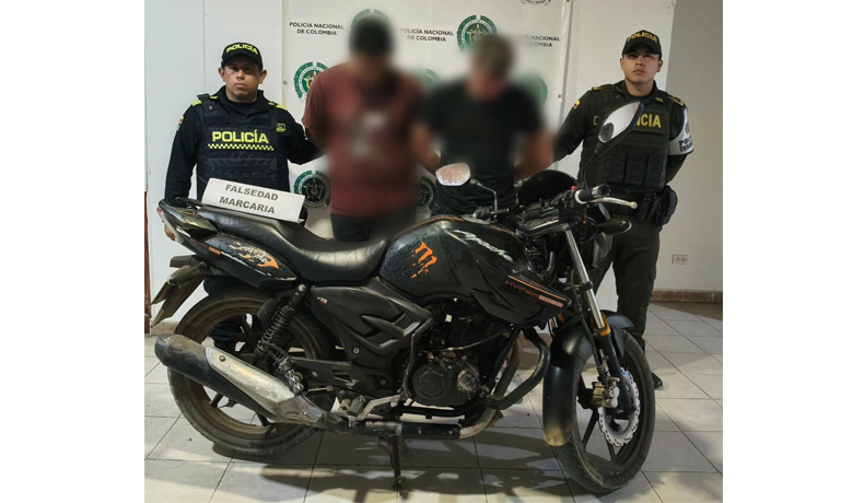 Dos hombres capturados y una motocicleta recuperada en Dolores