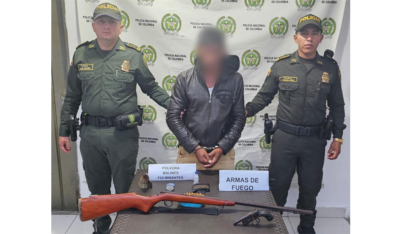 Capturado con dos armas en Rioblanco