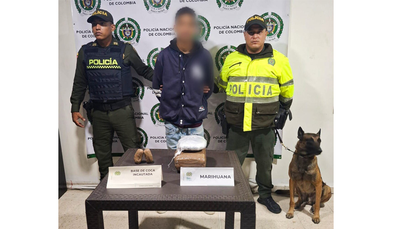 Policía capturó a un ciudadano extranjero cuando viaja en un bus con más de 2.300 gramos de estupefacientes