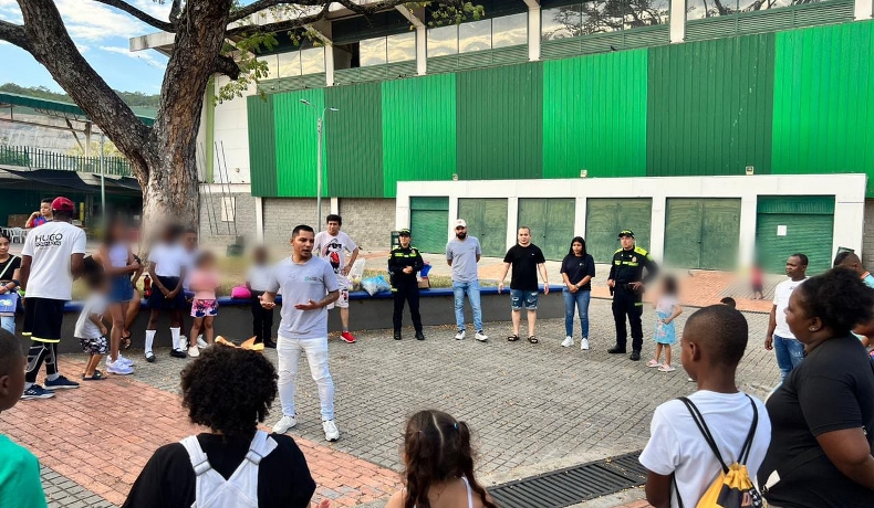 Con la entrega de 60 kits escolares DETOL conmemoró el Día Mundial de la Cultura Africana y de los Afrodescendientes