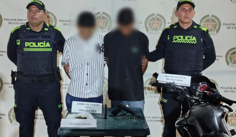 En Chaparral, capturados dos sujetos, inmovilizada una motocicleta e incautadas un arma modificada, munición y estupefacientes
