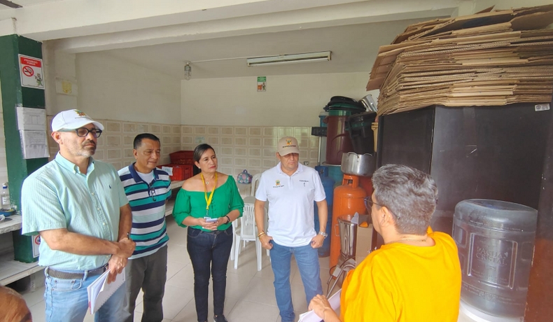 En la Escuela Alberto Castilla solo se entregan 57 refrigerios industrializados para los cerca de 700 niños matriculados