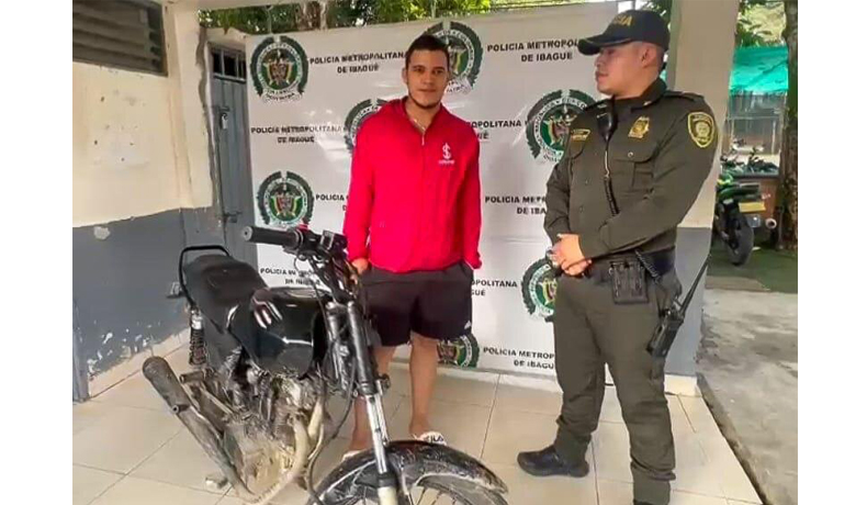 Recuperan motocicleta que había sido hurtada de una bahía en el barrio Jardín