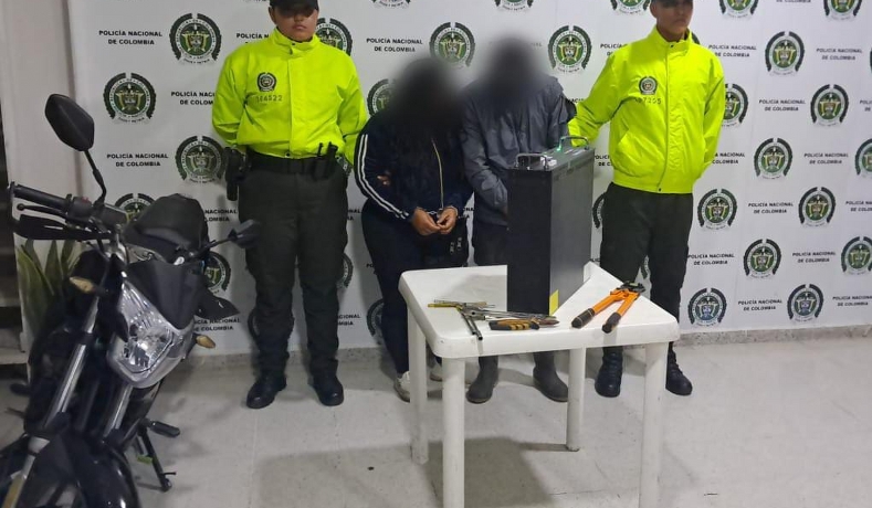 En zona rural de Alvarado capturada una pareja, incautada una motocicleta, herramientas y recuperados elementos