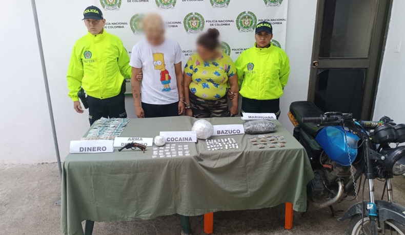 En Ambalema capturadas dos personas, incautada un arma de fuego, munición, motocicleta, dinero y estupefacientes