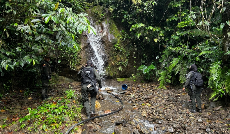 Cuatro personas fueron capturadas por explotar ilegalmente minerales en la vereda San Simón de Ibagué