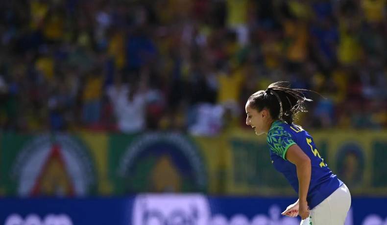 Luana, centrocampista brasileña, es diagnosticada con linfoma de Hodgkin