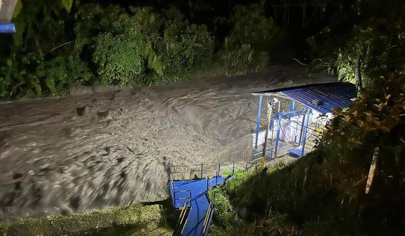 A las 2:00 de la mañana se reactivó captación del río Combeima 