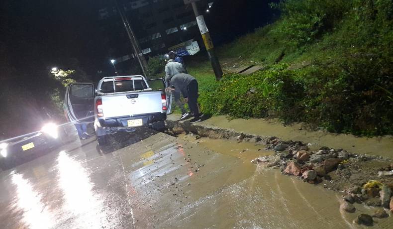 Denuncia ciudadana: Daños en la vía en el sector Altos de Ambalá por proyecto que ejecuta el IBAL