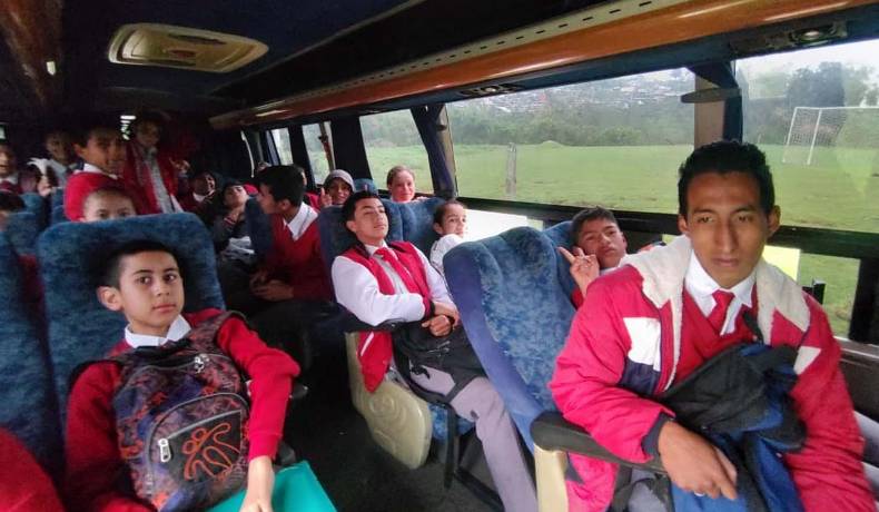 Transporte escolar ya rueda por 40 municipios del Tolima