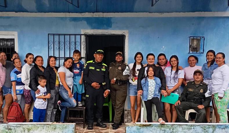 Jania, patrullera de la METIB que rinde honor a sus raíces afrocolombianas