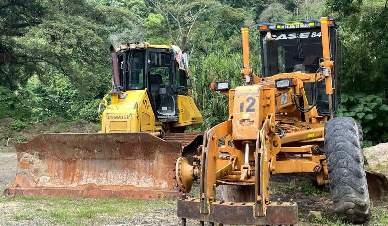 Alcaldía asegura maquinaria amarilla para atender vías en sector campesino de Ibagué