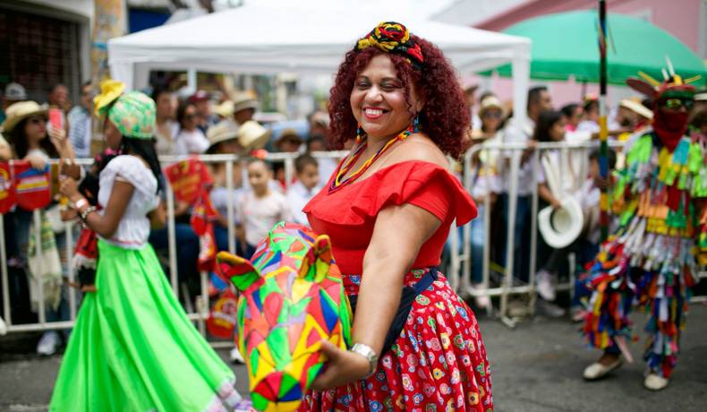 Abierta convocatoria para colectivos artísticos y comparsas en el desfile de San Juan