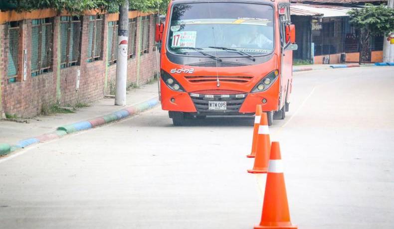 Conozca los desvíos de rutas de buses durante los desfiles del 23 y 30 de junio