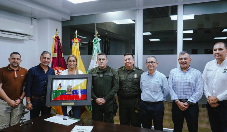 300 jóvenes podrán formarse como patrulleros de la Policía Nacional
