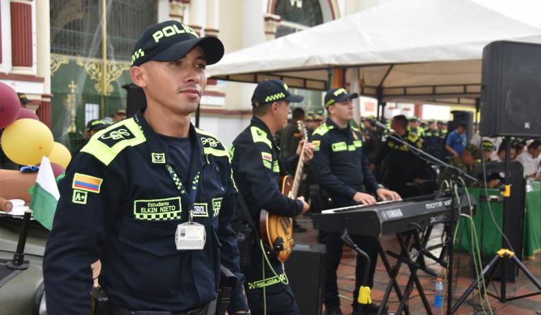 Policía refuerza dispositivos de seguridad por puente de San Pedro