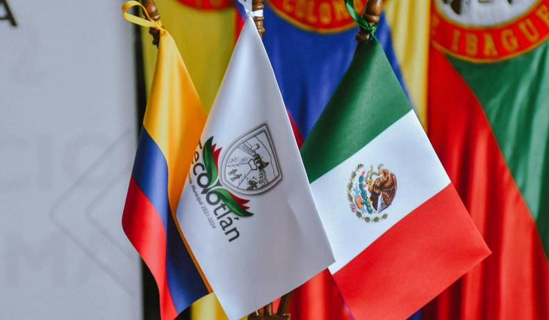 Gobernación, junto a El Espinal y Melgar, firmaron hermanamiento cultural con Tecolotlán, México
